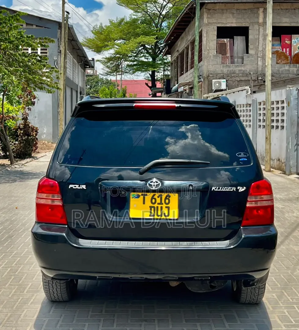 Toyota Kluger 2004 Black