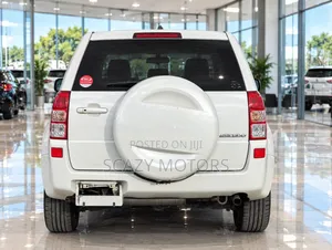 Suzuki Escudo 2007 White