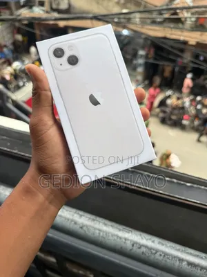 New Apple iPhone 13 128 GB White