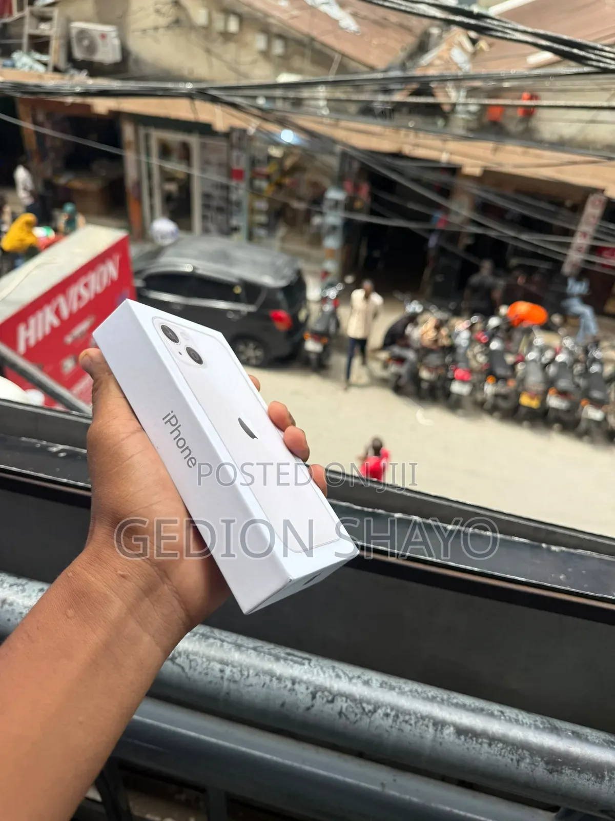 New Apple iPhone 13 128 GB White