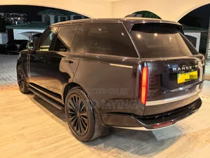 Land Rover Range Rover Vogue 2024 Black