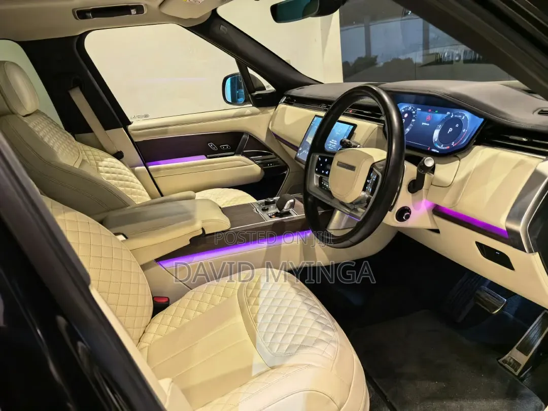 Land Rover Range Rover Vogue 2024 Black