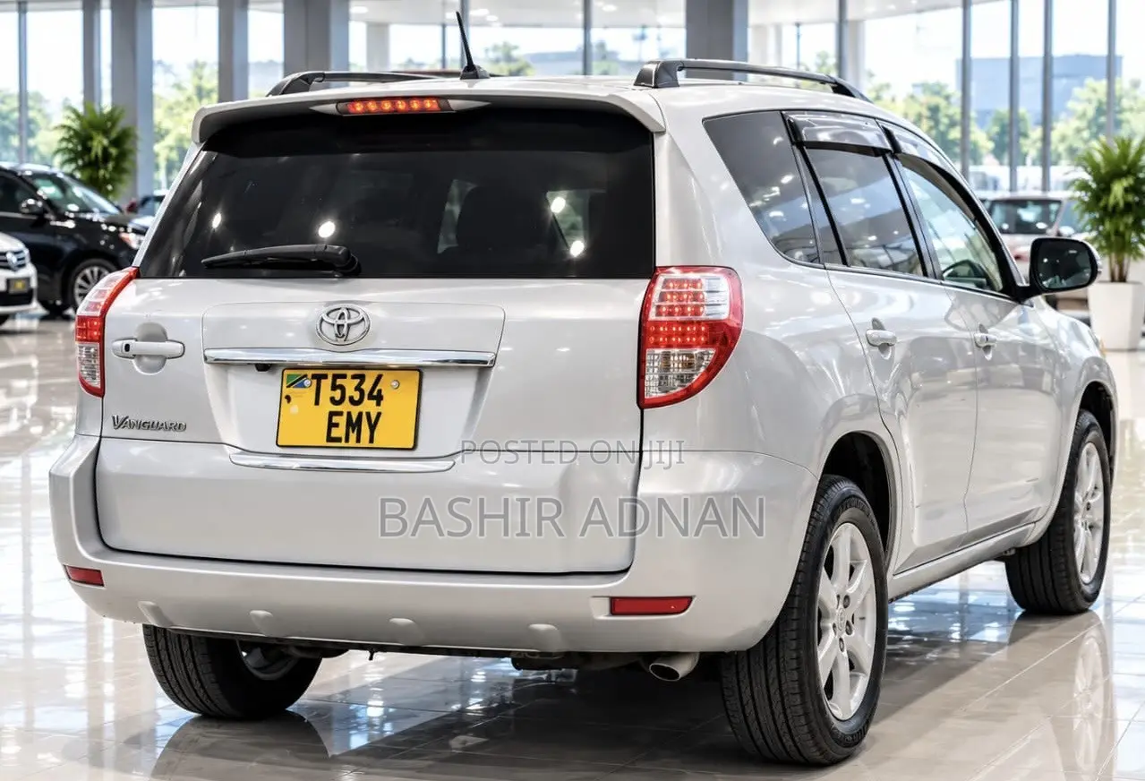 Toyota Vanguard 2008 Silver