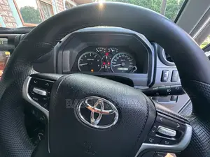 Toyota Land Cruiser 79 Series 2015 White