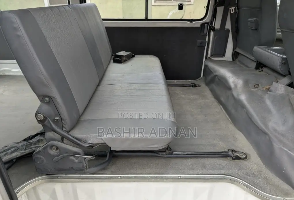 Mazda Bongo 2004 White