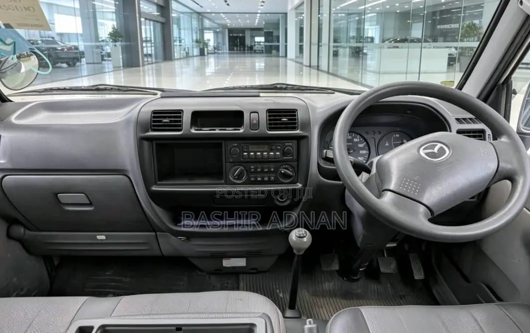 Mazda Bongo 2004 White