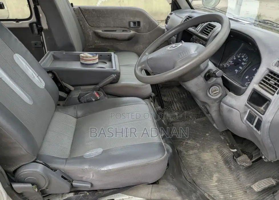 Mazda Bongo 2004 White
