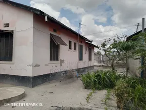 7bdrm House in Tanzania, Ukonga for sale