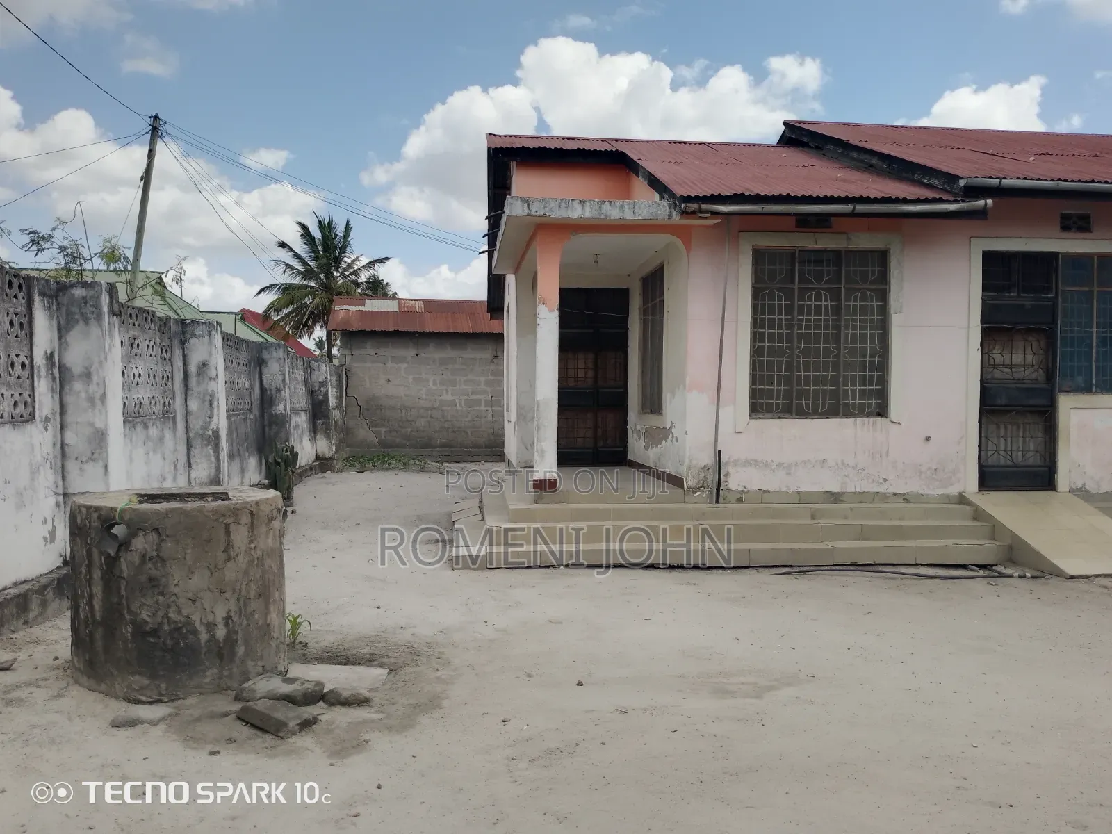 7bdrm House in Tanzania, Ukonga for sale
