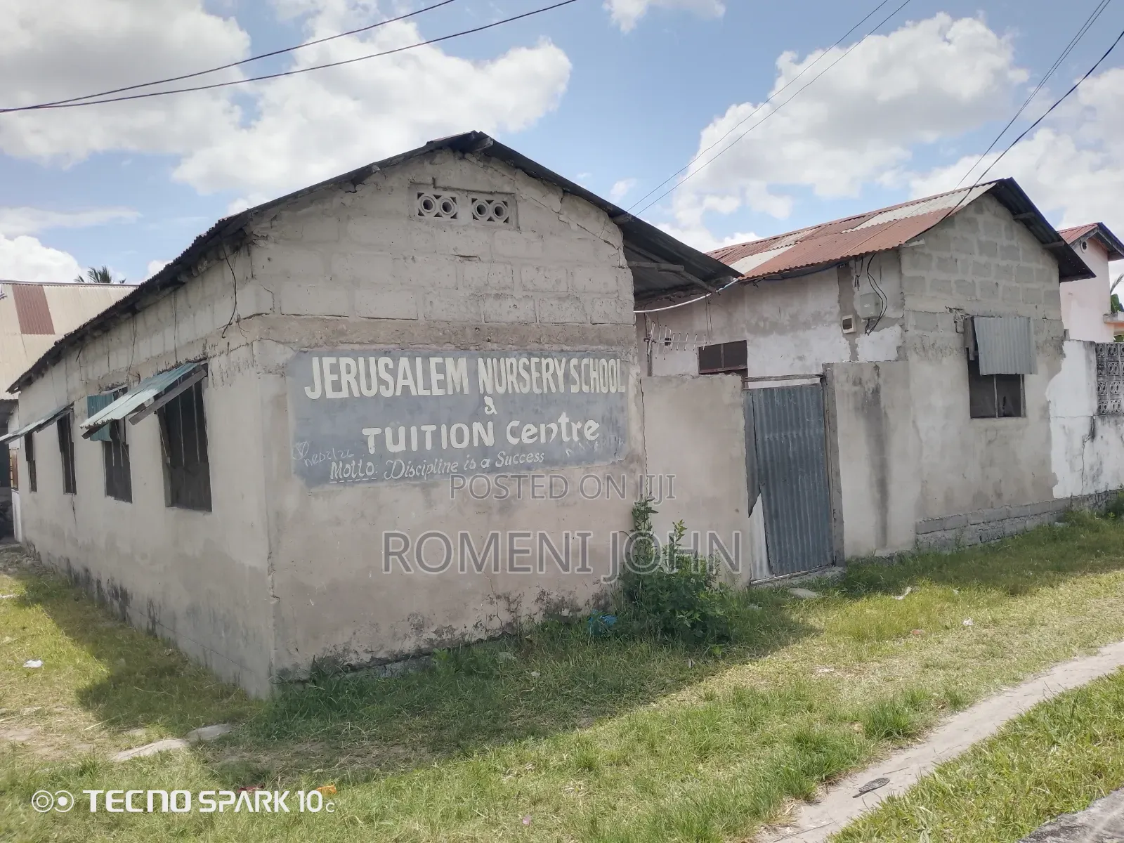 8bdrm Apartment in Tanzania, Ukonga for sale