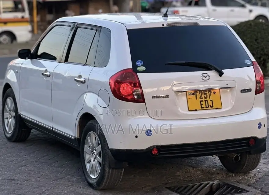 Mazda AZ 2005 White