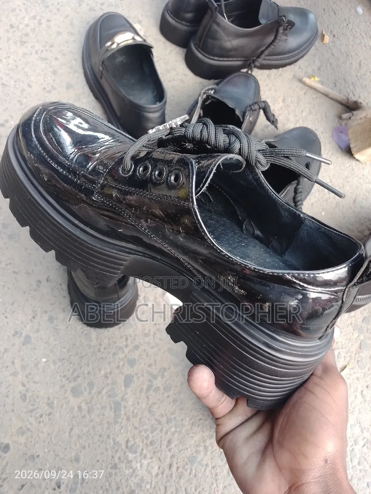Sneakers Kali Mtumba Size 42 - Bugurun Leo