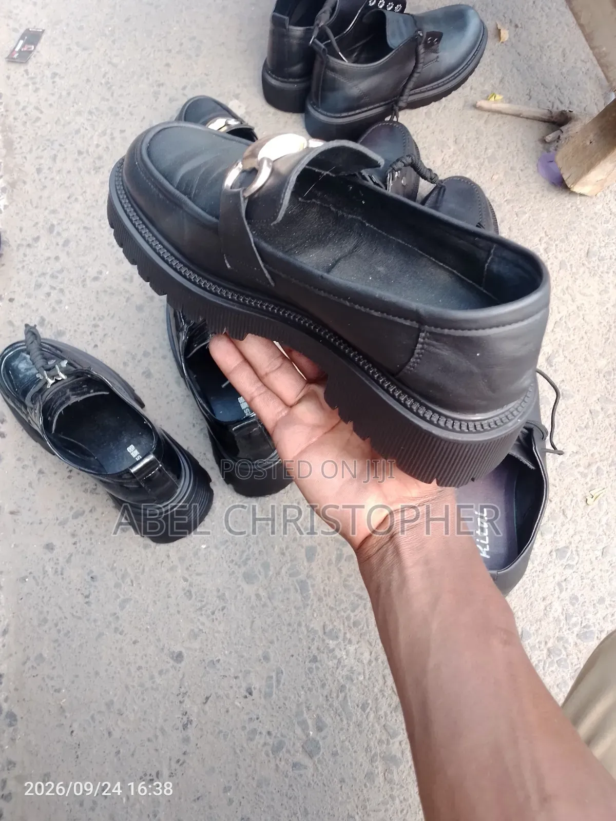Sneakers Kali Mtumba Size 42 - Bugurun Leo
