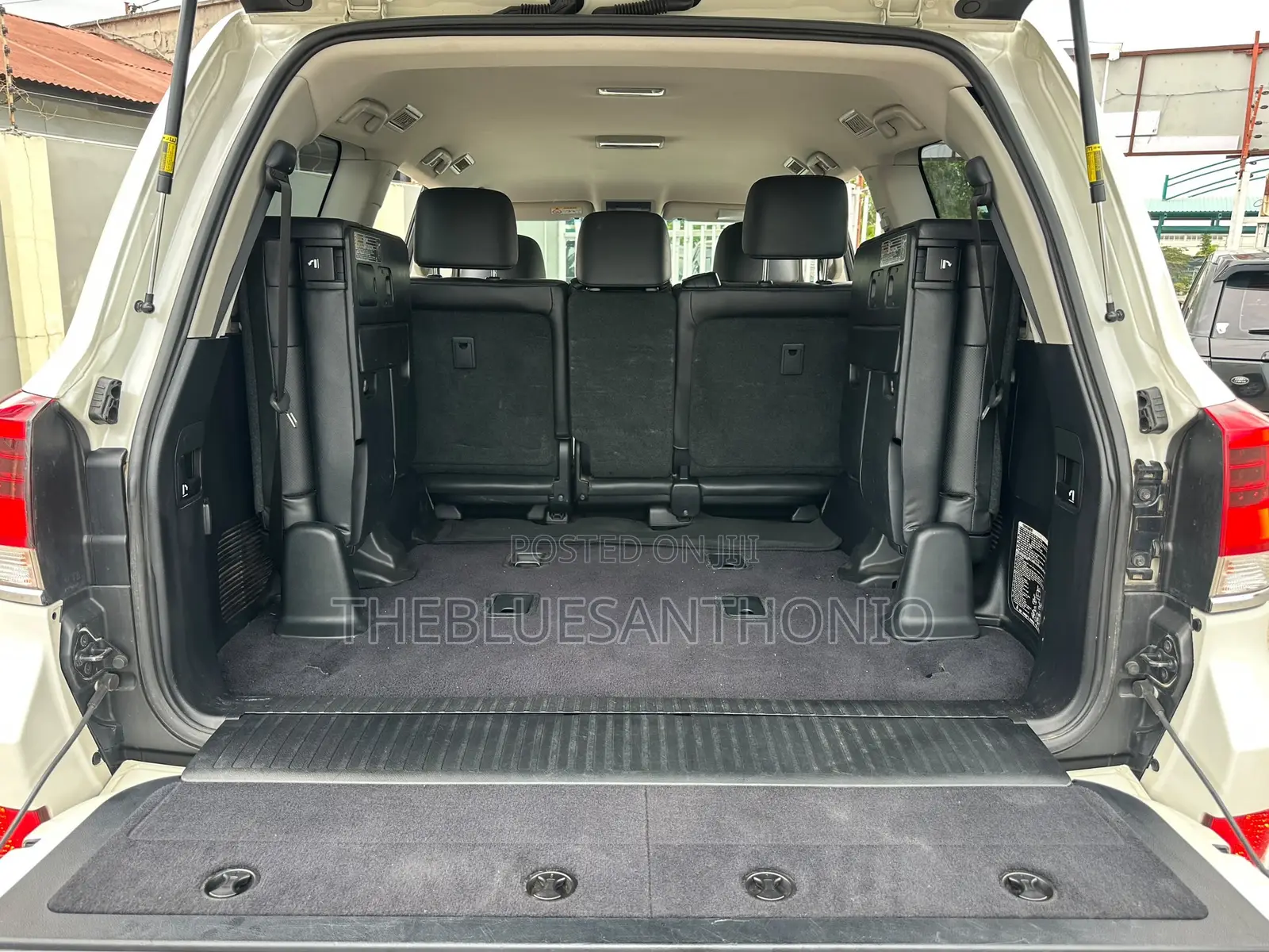 Toyota Land Cruiser 4.5 V8 VXR 2018 Pearl