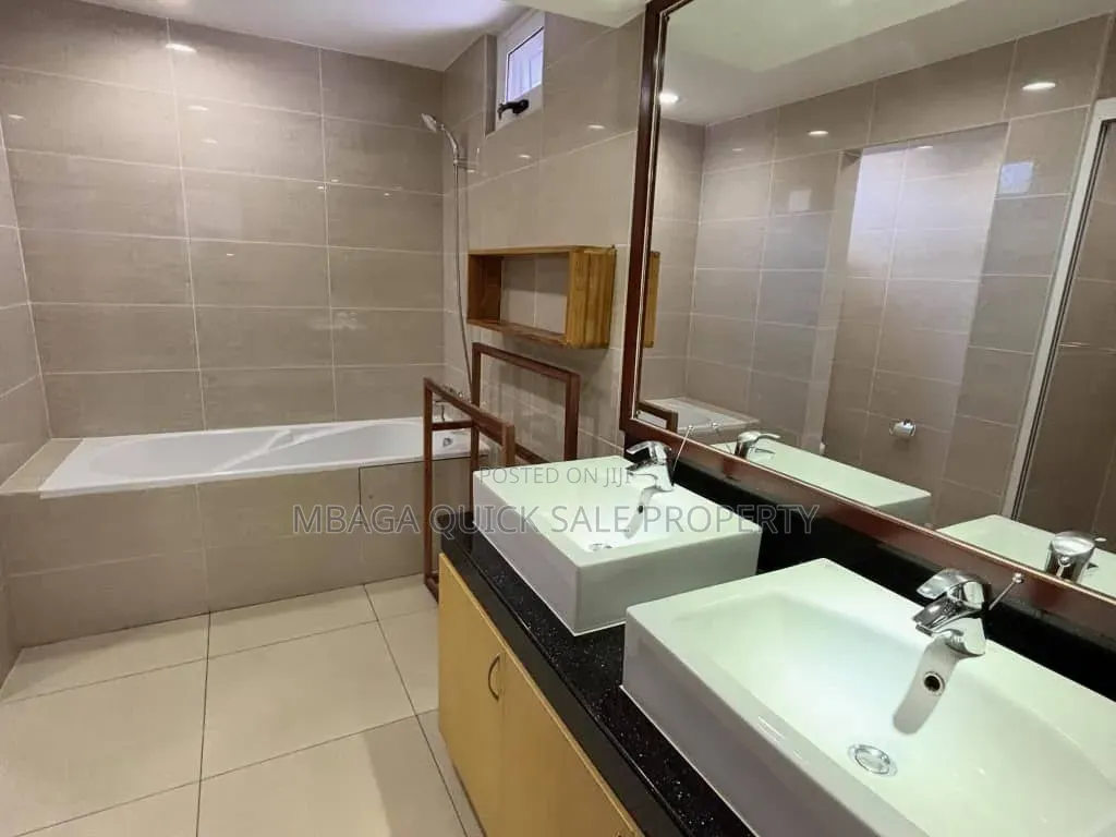Furnished 4bdrm Villa in Oyster Bay for rent