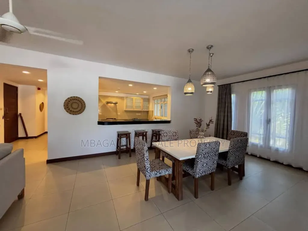Furnished 4bdrm Villa in Oyster Bay for rent
