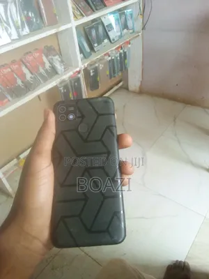 Infinix Hot 10i 32 GB Black