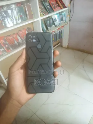 Infinix Hot 10i 32 GB Black