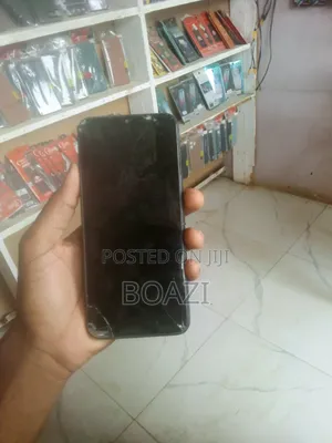 Infinix Hot 10i 32 GB Black