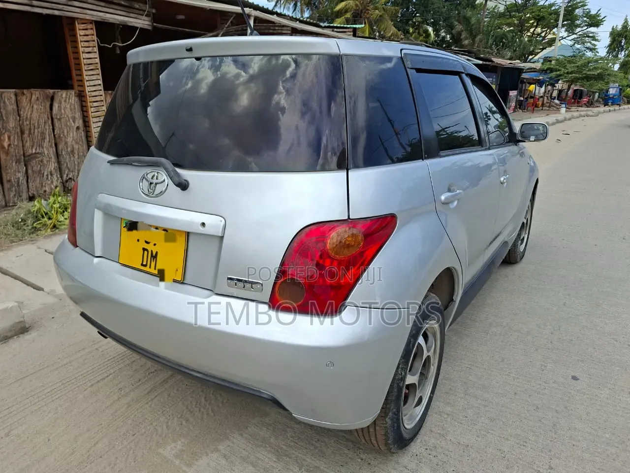 Toyota IST 2002 Silver