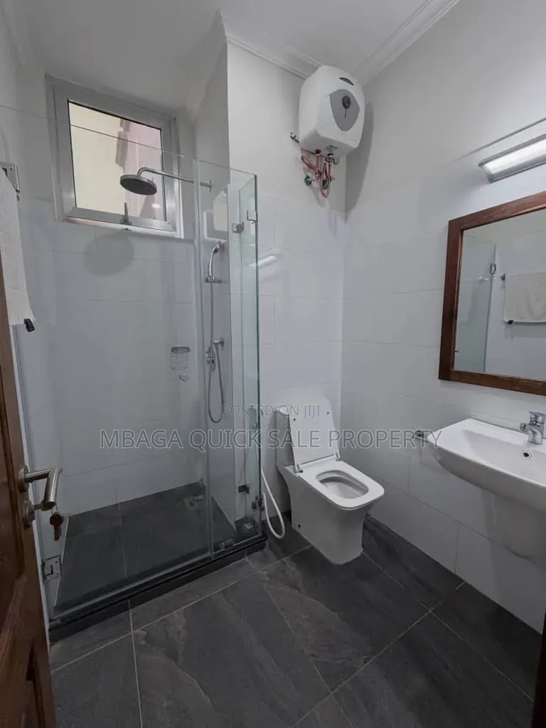 Furnished 3bdrm Apartment in Upanga East for sale