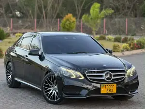 Mercedes-Benz E-Class 2015 Black