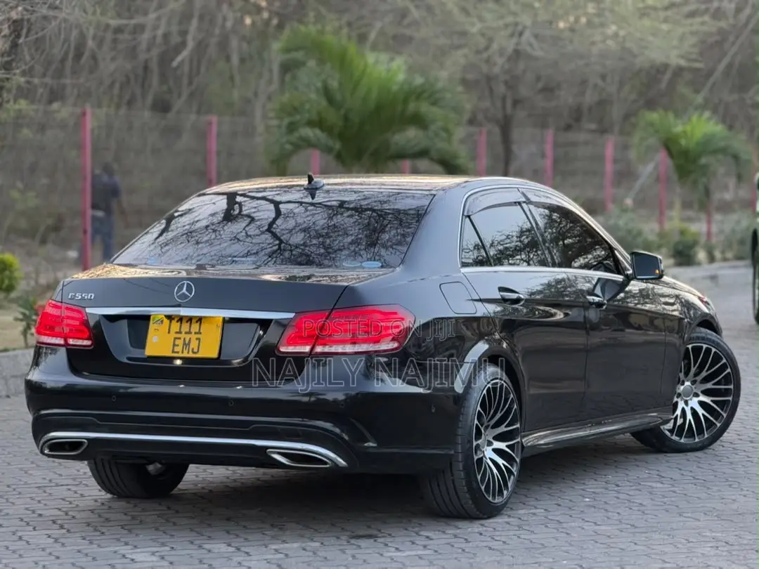 Mercedes-Benz E-Class 2015 Black