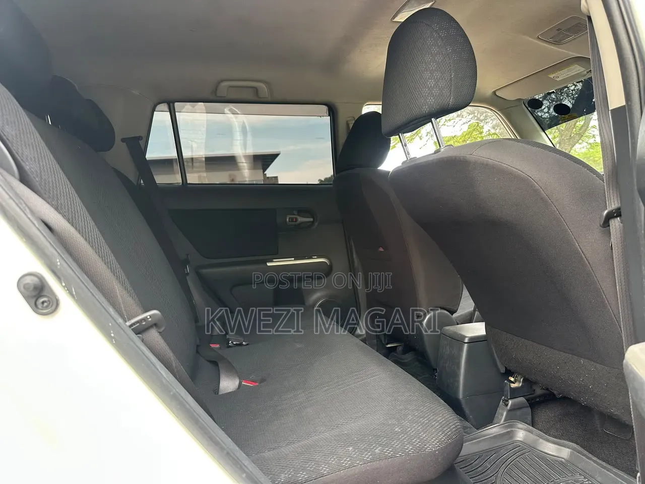 Toyota Corolla Rumion 2010 White