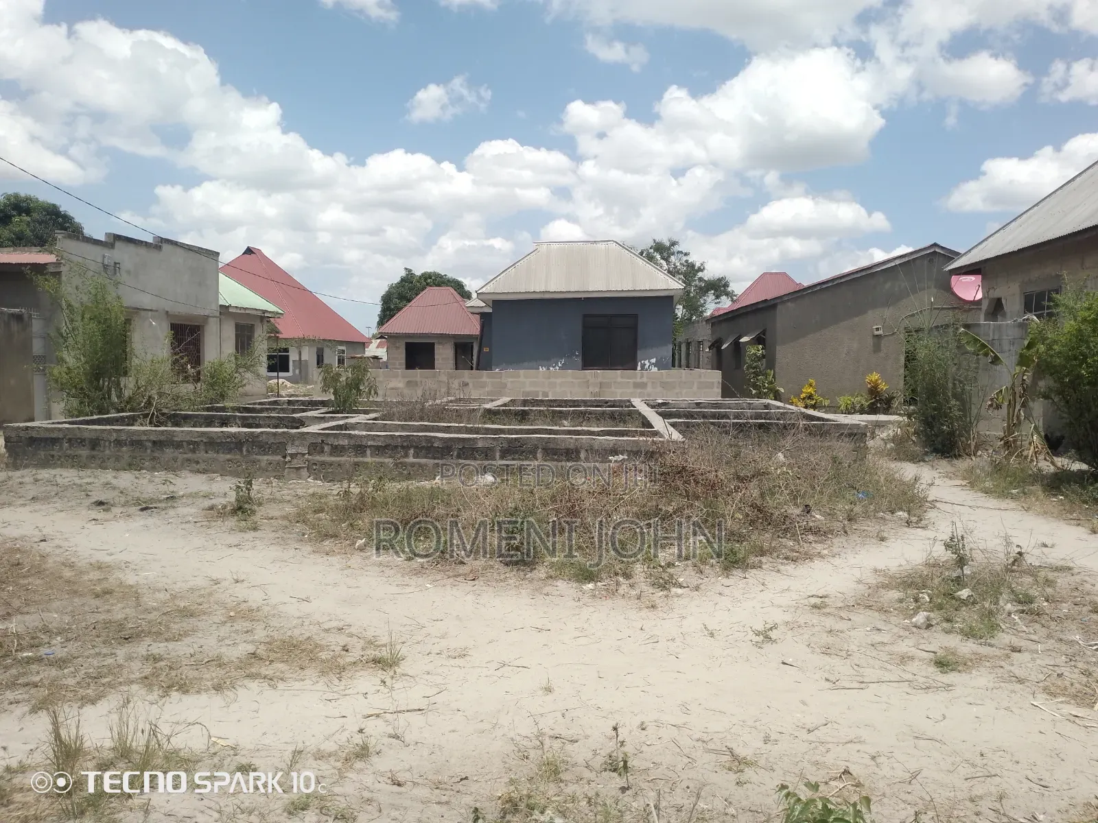 Eneo Sqmita 300+msingi, Linauzwa Milioni 13 Majohe Chuo Rada.