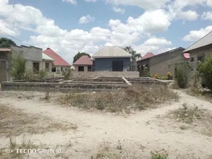 Eneo Sqmita 300+msingi, Linauzwa Milioni 13 Majohe Chuo Rada.