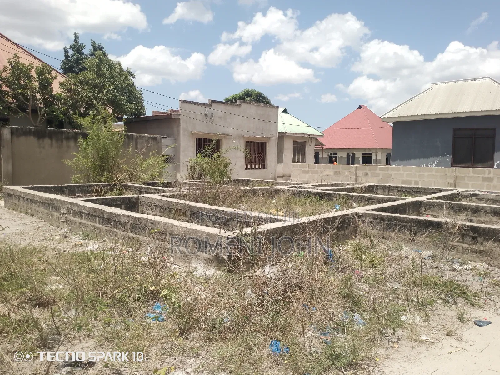 Eneo Sqmita 300+msingi, Linauzwa Milioni 13 Majohe Chuo Rada.