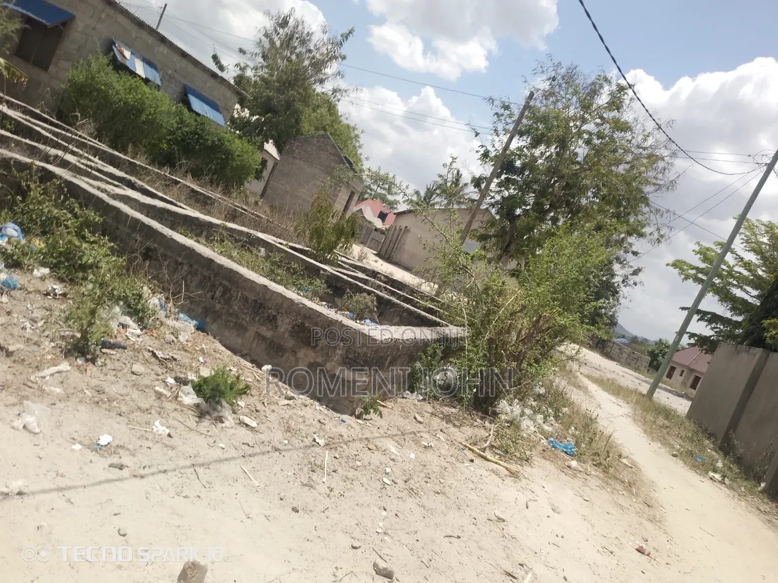 Eneo Sqmita 300+msingi, Linauzwa Milioni 13 Majohe Chuo Rada.