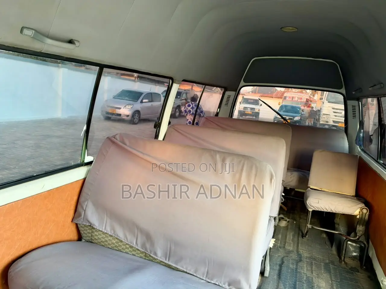 Toyota HiAce 2001 White