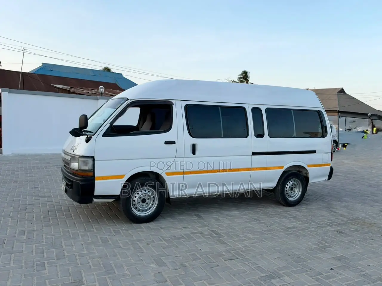 Toyota HiAce 2001 White