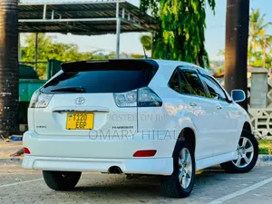 Toyota Harrier 2005 White