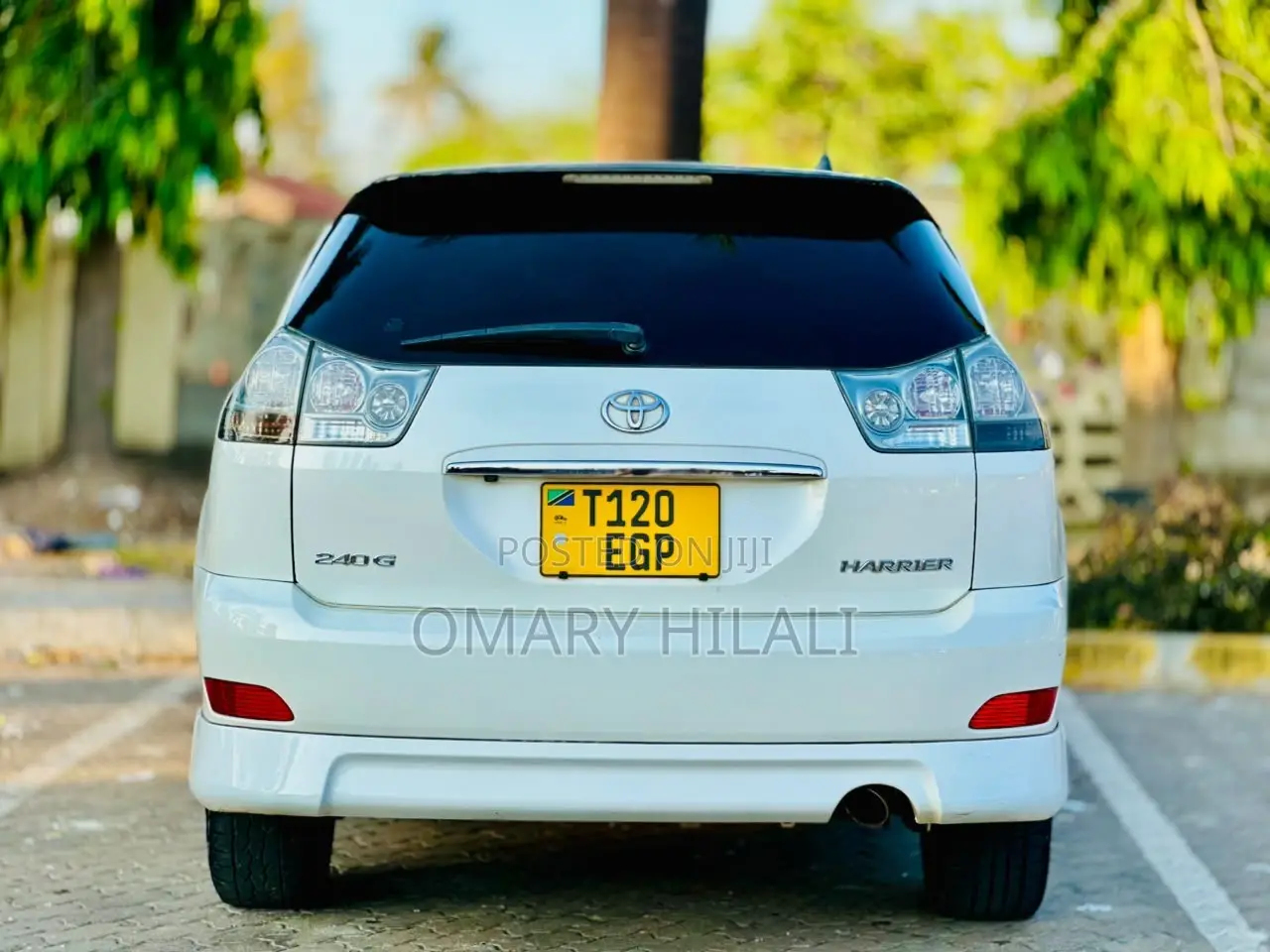 Toyota Harrier 2005 White