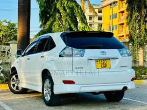 Toyota Harrier 2005 White