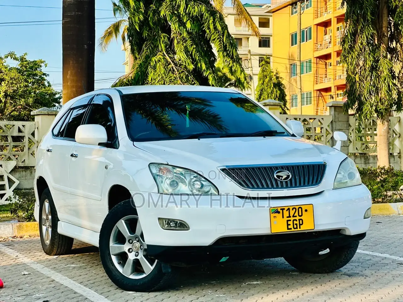 Toyota Harrier 2005 White
