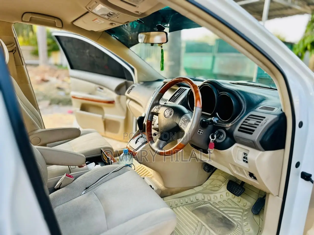 Toyota Harrier 2005 White