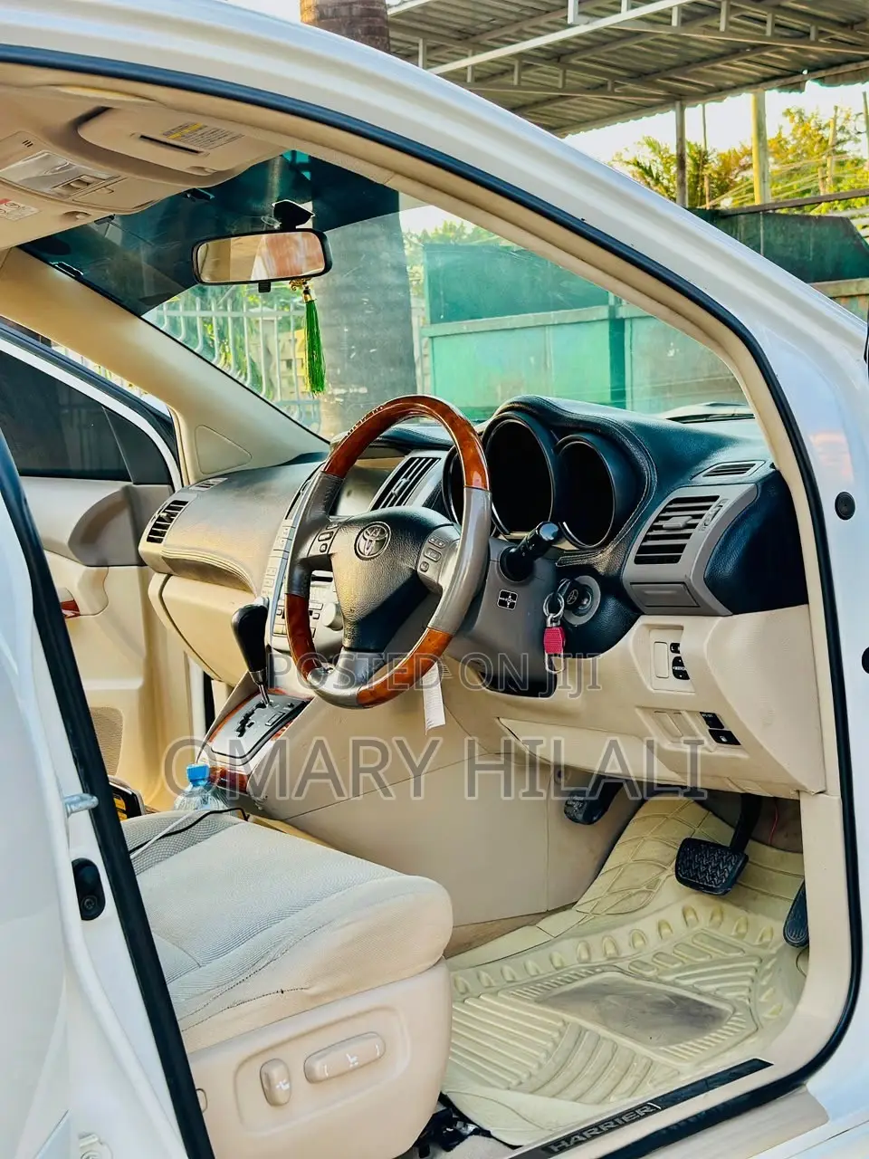 Toyota Harrier 2005 White