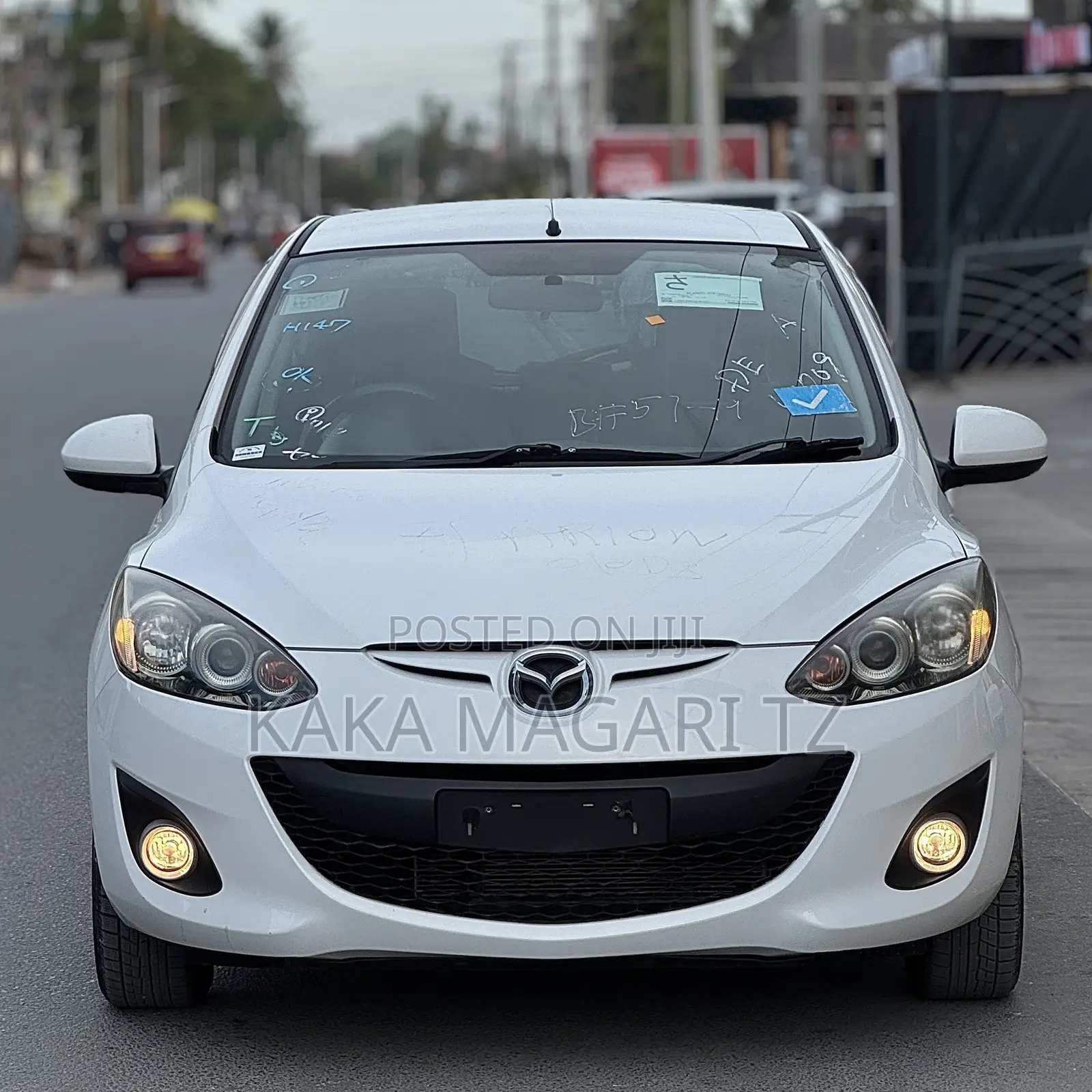 Mazda Demio 2013 Pearl