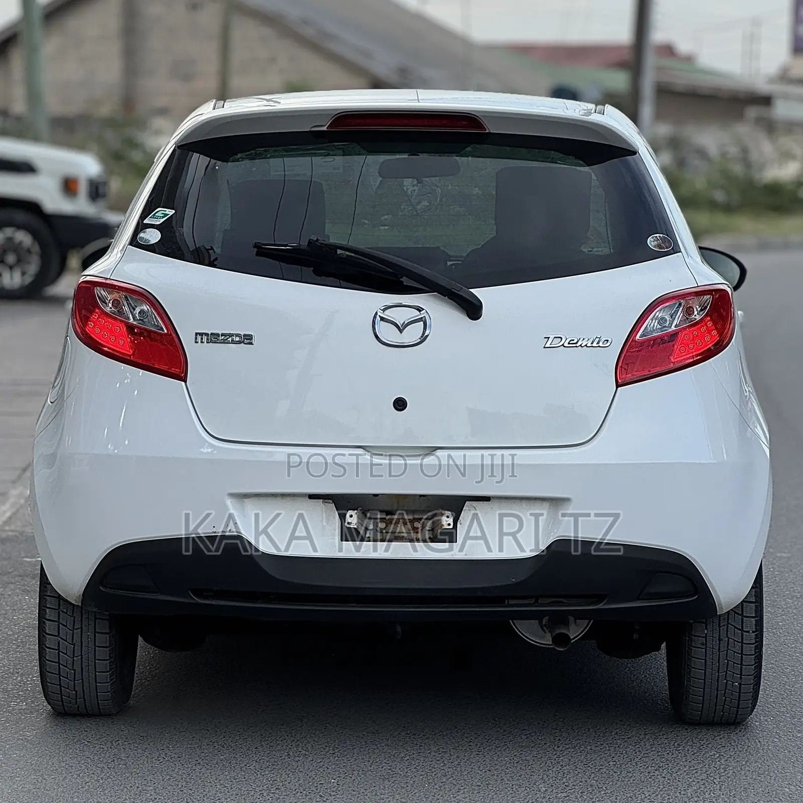 Mazda Demio 2013 Pearl