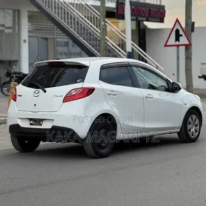 Mazda Demio 2013 Pearl