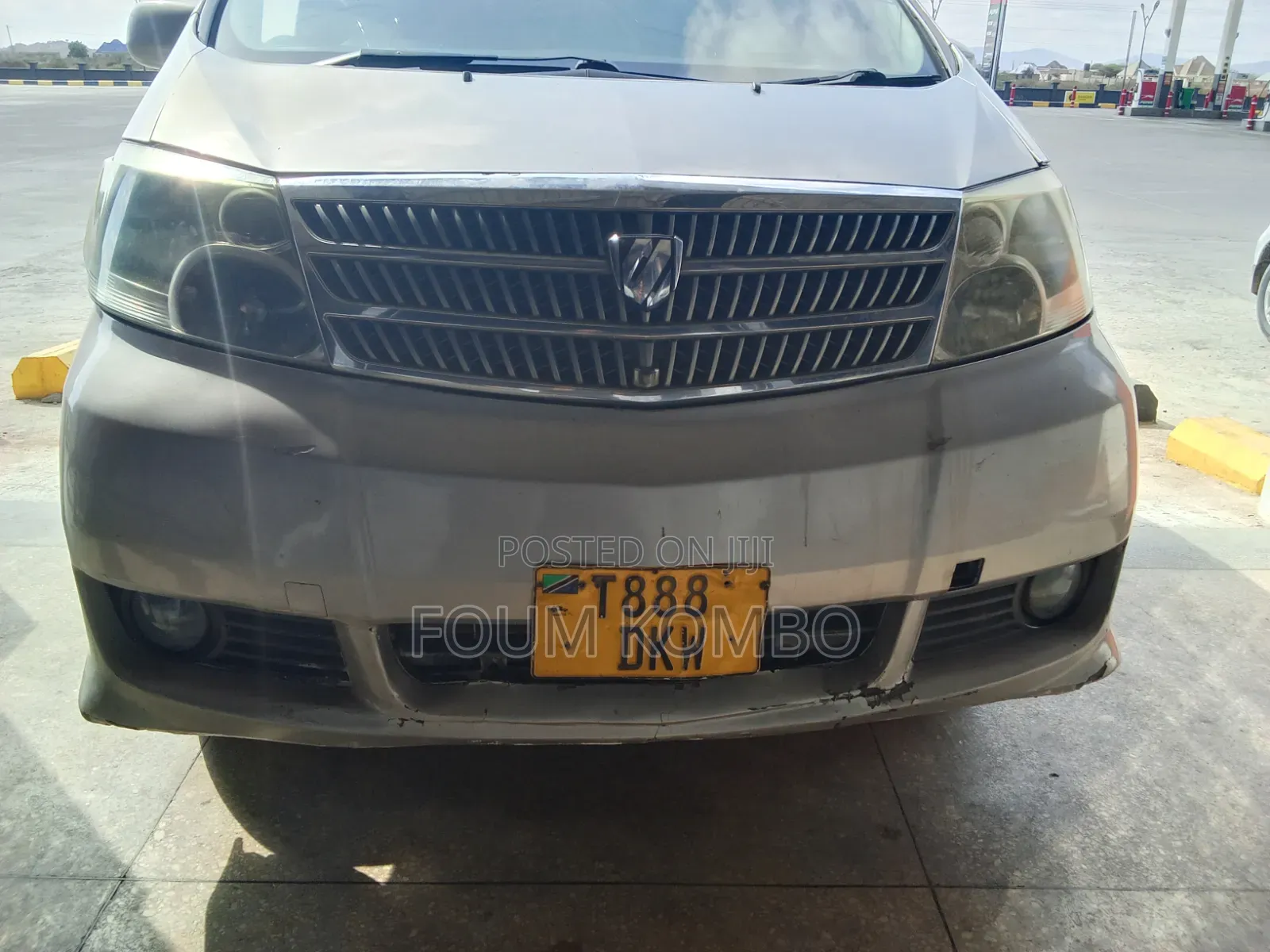 Toyota Alphard 2004 Gray