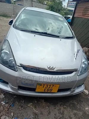 Toyota Wish 2005 Silver
