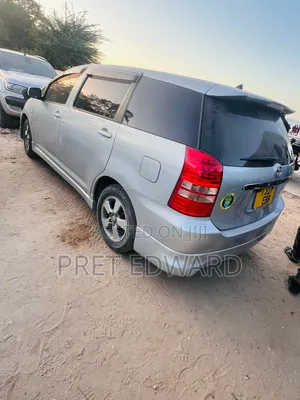 Toyota Wish 2005 Silver
