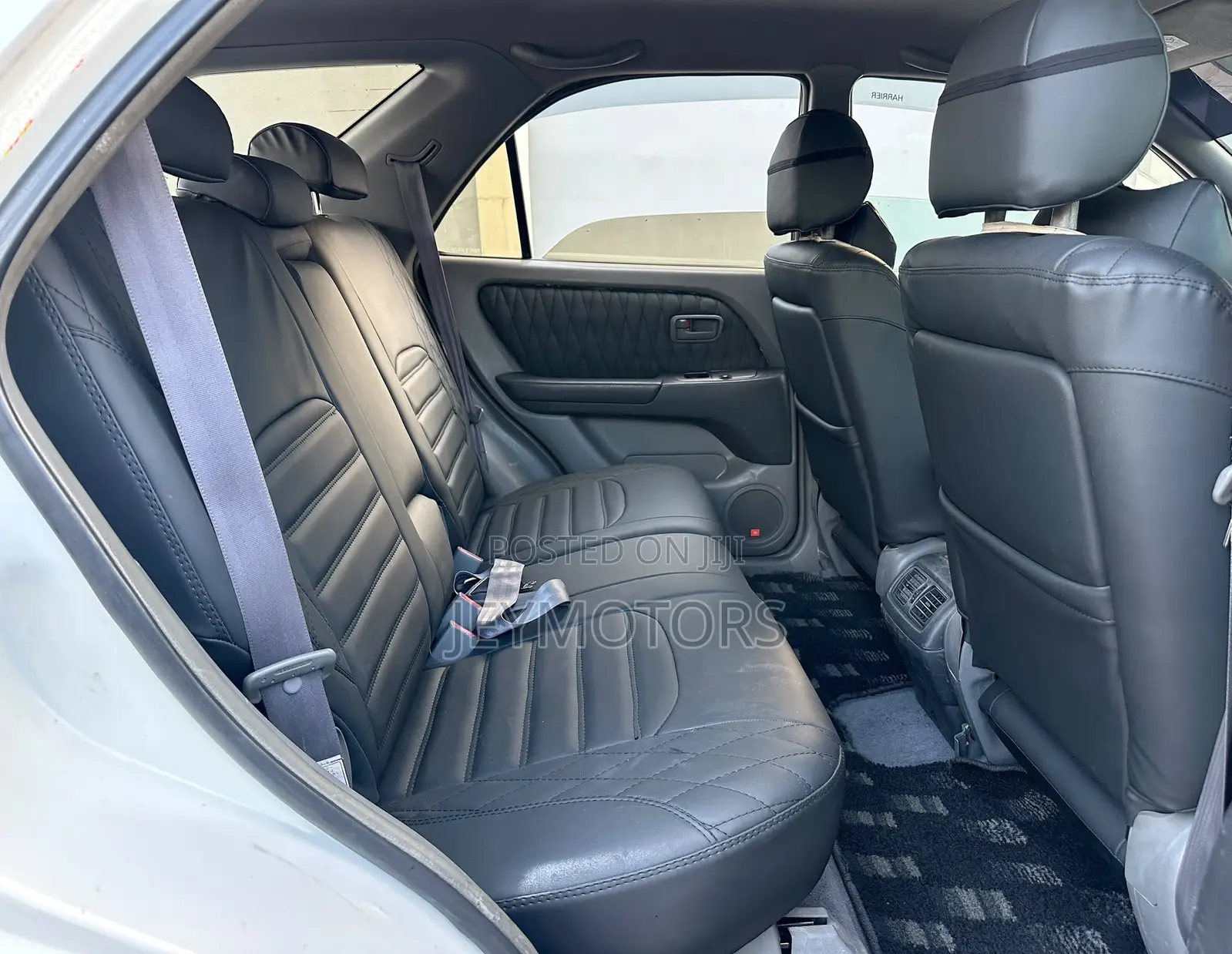 Toyota Harrier 2002 White