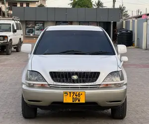 Toyota Harrier 2002 White