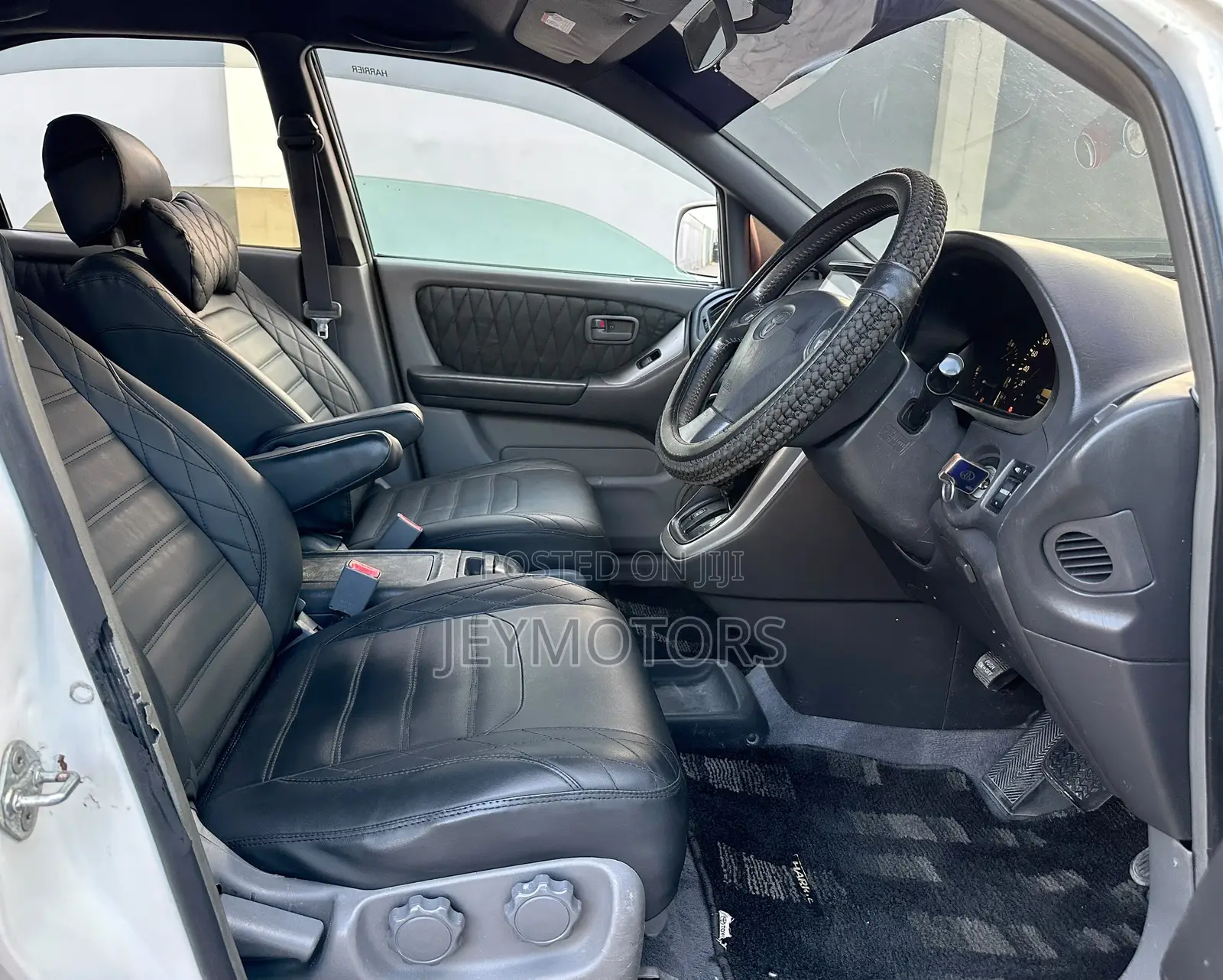 Toyota Harrier 2002 White