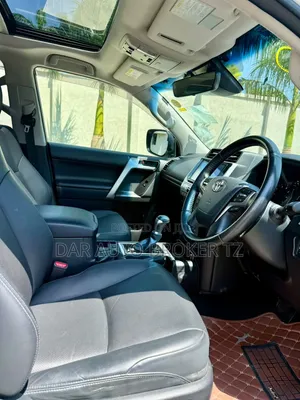 Toyota Land Cruiser Prado 2022 White